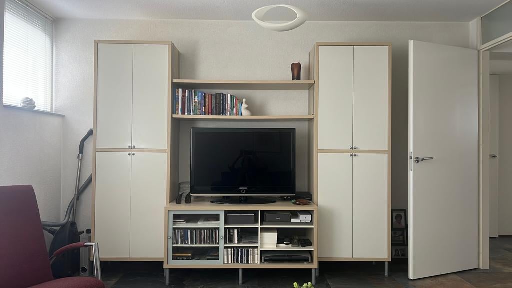 Ikea tv meubel, Huis en Inrichting, Ophalen, Zo goed als nieuw, 25 tot 50 cm, Minder dan 100 cm