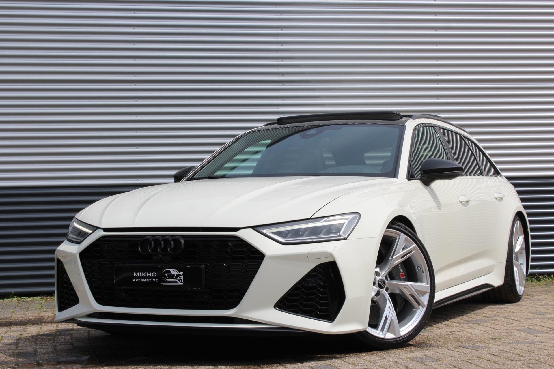 Audi A6 Avant RS 6 TFSI quattro | Panoramadak | Softclose |, Automaat, Dealer onderhouden, Gebruikt, Lichtsensor