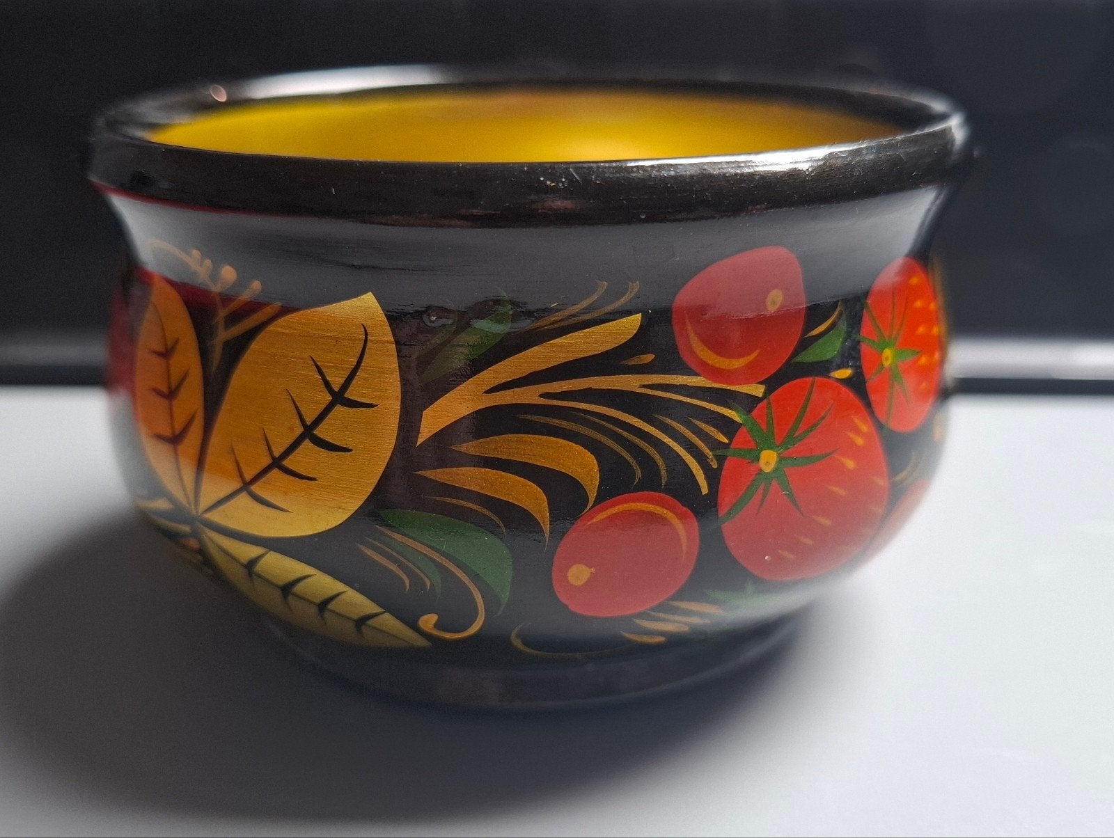Khokhloma Russische volkskunst kommetje, Antiek en Kunst, Curiosa en Brocante, Ophalen of Verzenden