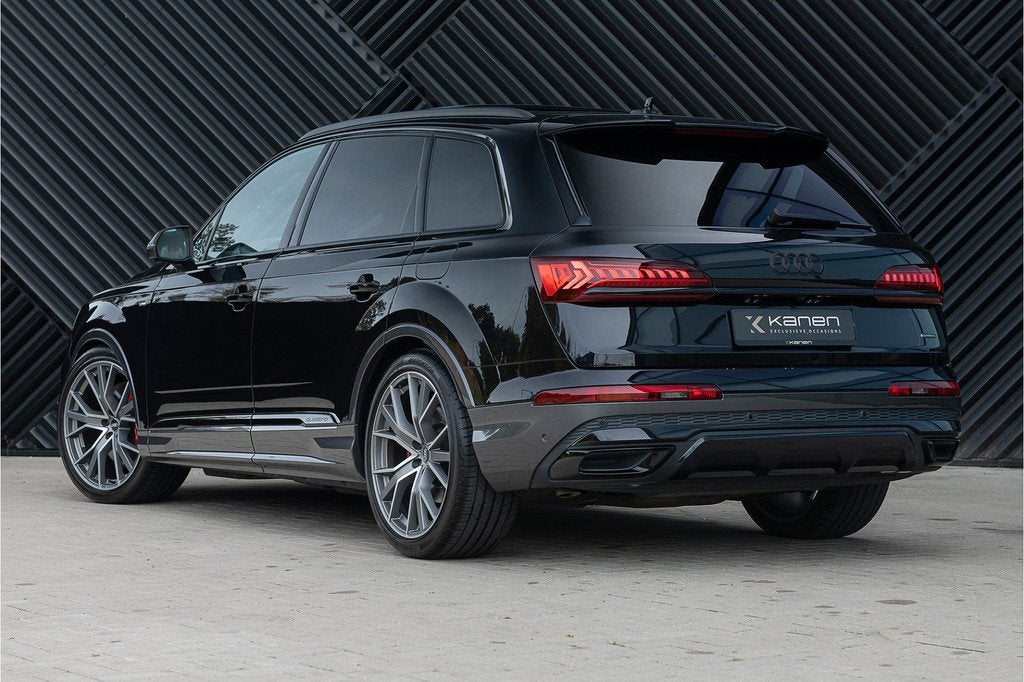 Audi Q7 60 TFSI e quattro S-Line Competition ACC Pano Head u, Automaat, 12 maanden, Gebruikt, Zwart