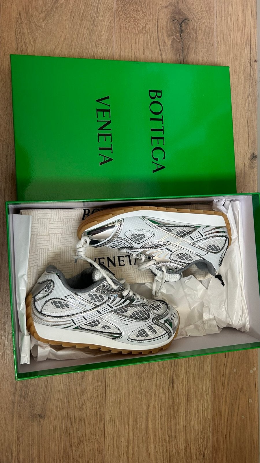 Bottega Veneta Sneakers - Zo goed als nieuw, Kleding | Dames, Schoenen, Wit, Ophalen of Verzenden, Sneakers of Gympen, Zo goed als nieuw