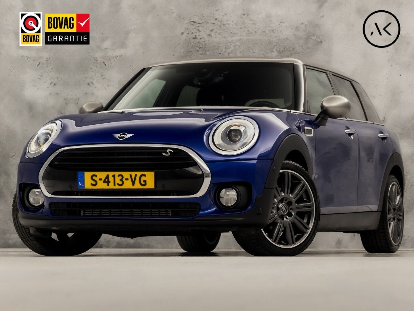 MINI Clubman 1.5 Cooper Chili Automaat (GROOT NAVI, CLIMATE,, 12 maanden, Blauw, Leder en Stof, 3 cilinders