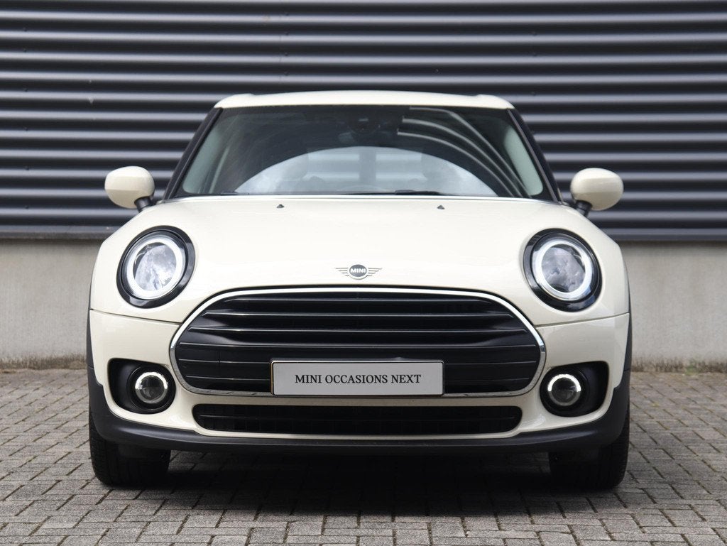 MINI Clubman One | Cruise Control + Apple Carplay + Parkeers, Auto's, Stof, Gebruikt, Wit, Handgeschakeld