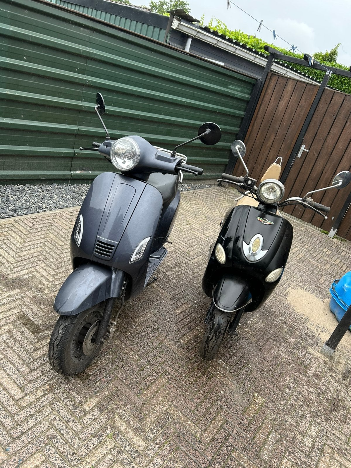 Senzo Rivalux (2019) & Razzo Pisa – voor onderdelen, Ophalen, Zo goed als nieuw, Benzine, Overige merken