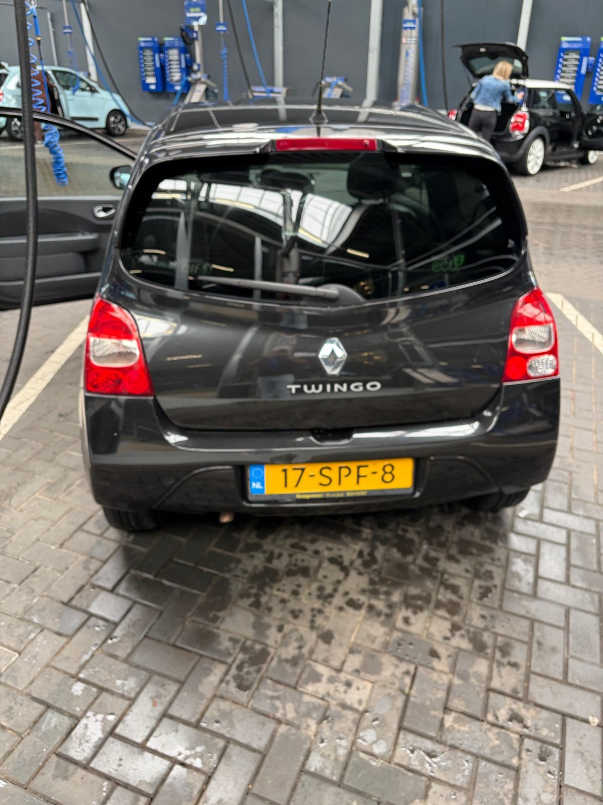 Renault Twingo 1.2 16V 2011 Zwart, 839 kg, Twingo, 74 pk, 4 cilinders