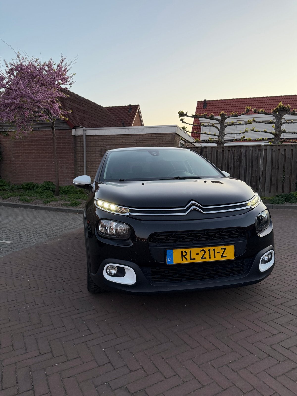 Citroën C3 1.2 Puretech 82pk 2018 Zwart, Auto's, 450 kg, 40 €/maand, 1199 cc, 450 kg