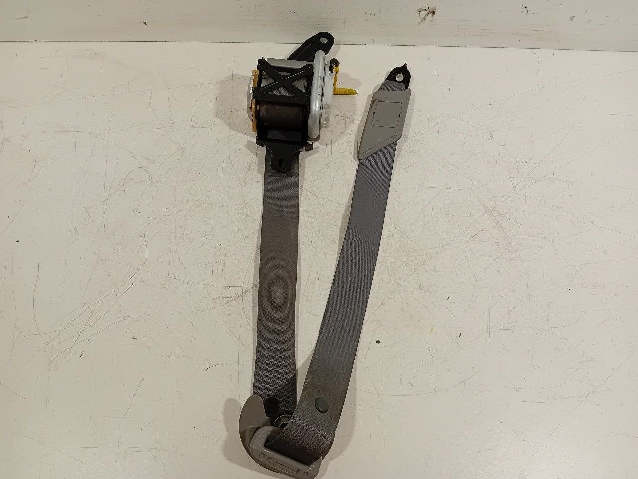 Veiligheidsgordel rechts voor Honda Civic, Auto-onderdelen, Interieur en Bekleding, Onderdelen@venauto.nl, Gebruikt, Ettenseweg 76, 4706 PB Roosendaal, The Netherlands