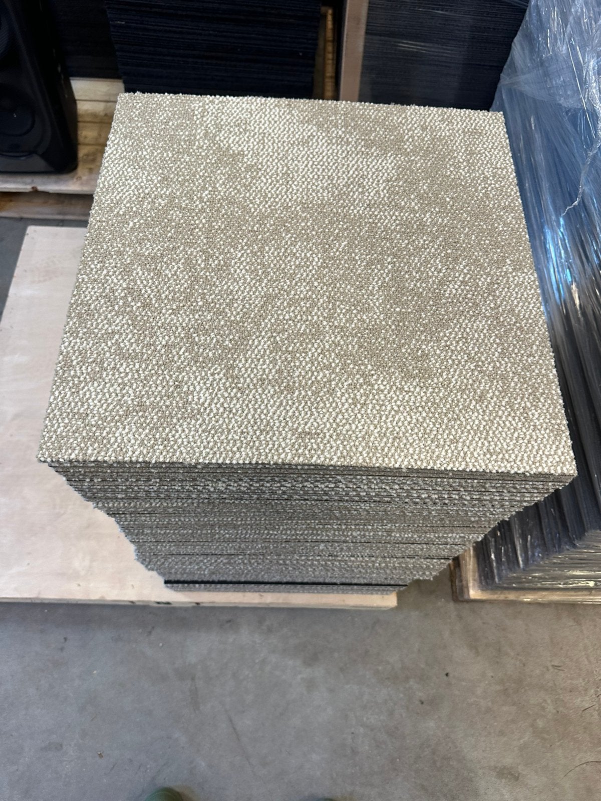 Tapijttegels beige / creme 50x50 cm, Ophalen, Q, Beige, Q