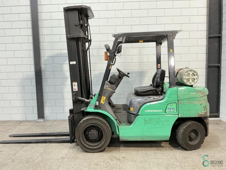 Heftrucks LPG Mitsubishi FG30N 2008 Triplex, Zakelijke goederen, Machines en Bouw | Heftrucks en Intern transport, 3000 tot 4000 kg