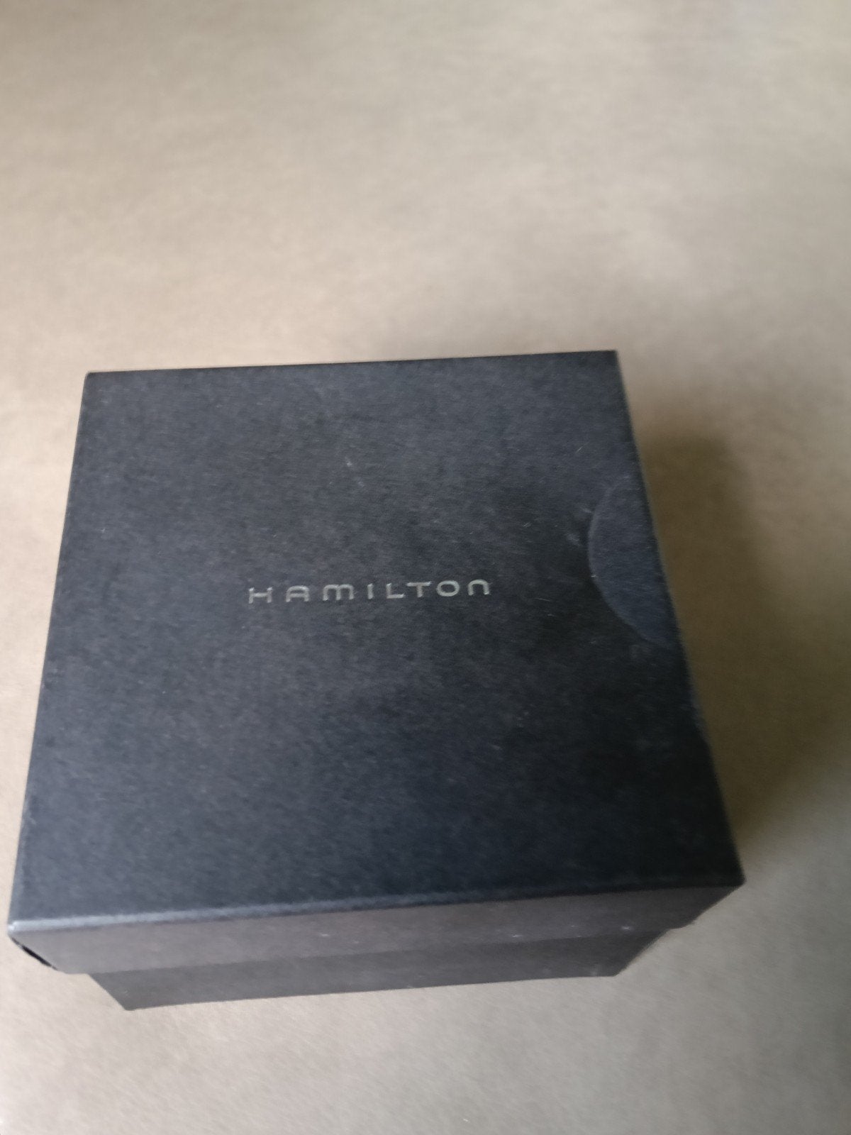 Hamilton horloge leren band 200 meter diep kost nu momenteel, Ophalen of Verzenden