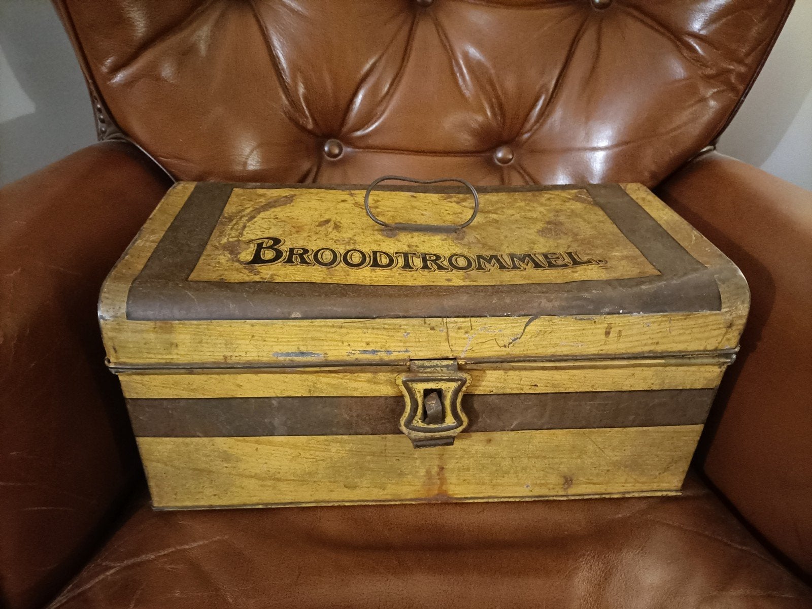 Prachtige vintage blikken broodtrommel., Ophalen