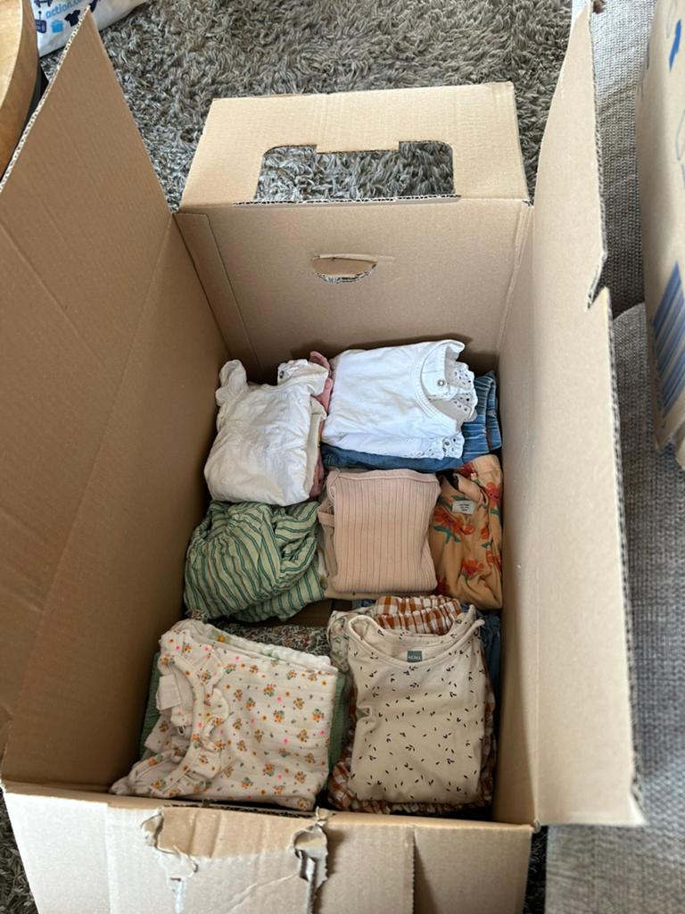 Te koop: kledingbundel maat 74 meisje, Kinderen en Baby's, Ophalen of Verzenden, Zo goed als nieuw, Meisje