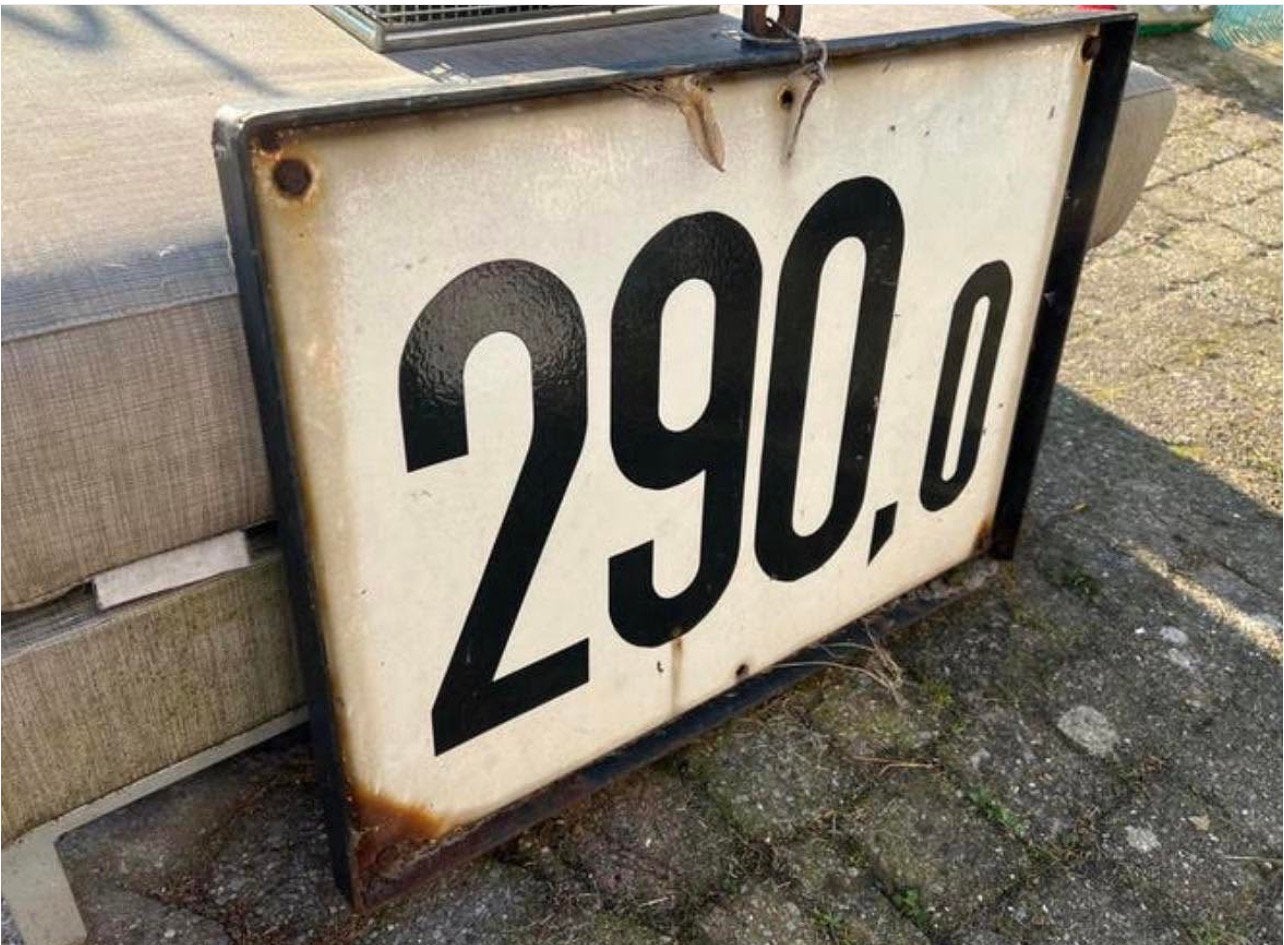 OUD EMAILLE BORD IN METALEN FRAME, Ophalen