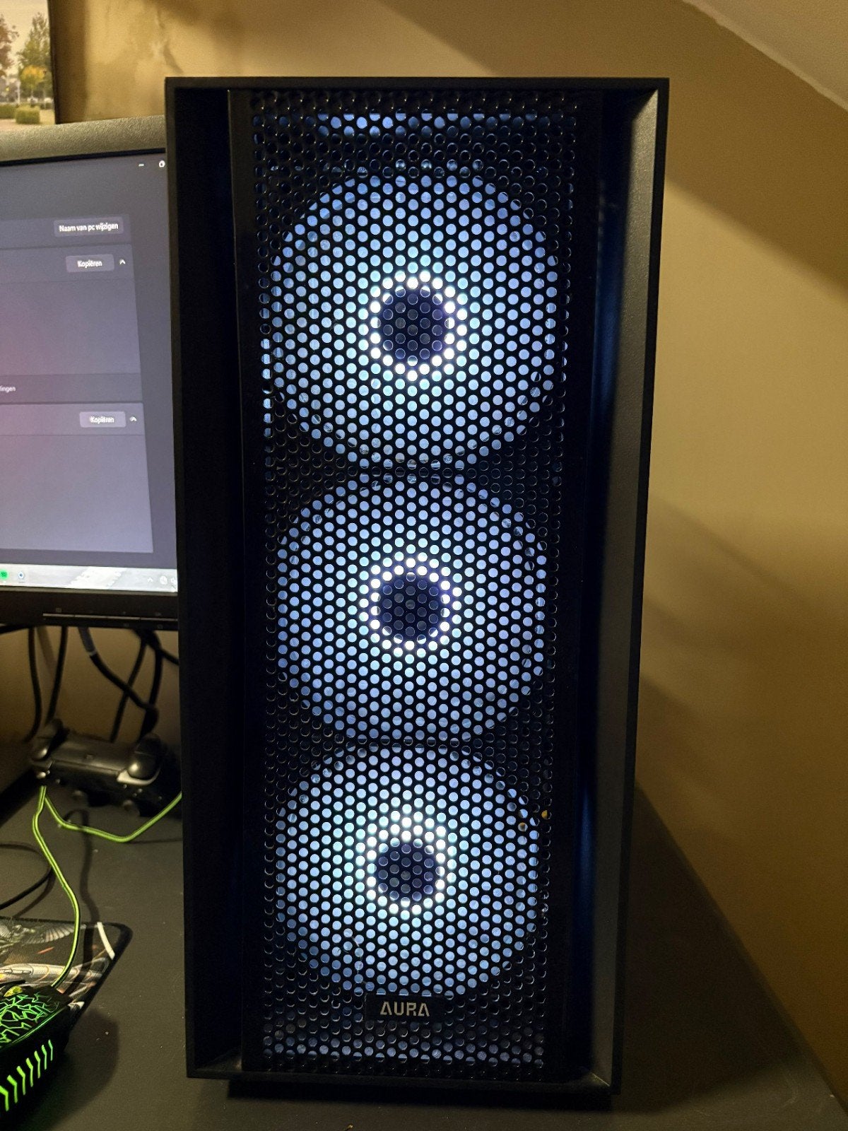 Gaming PC met AMD Ryzen 5 4600G en dubbele HP monitoren, Computers en Software, Ophalen, Custom Build, AMD Ryzen 5 4600G, Zo goed als nieuw