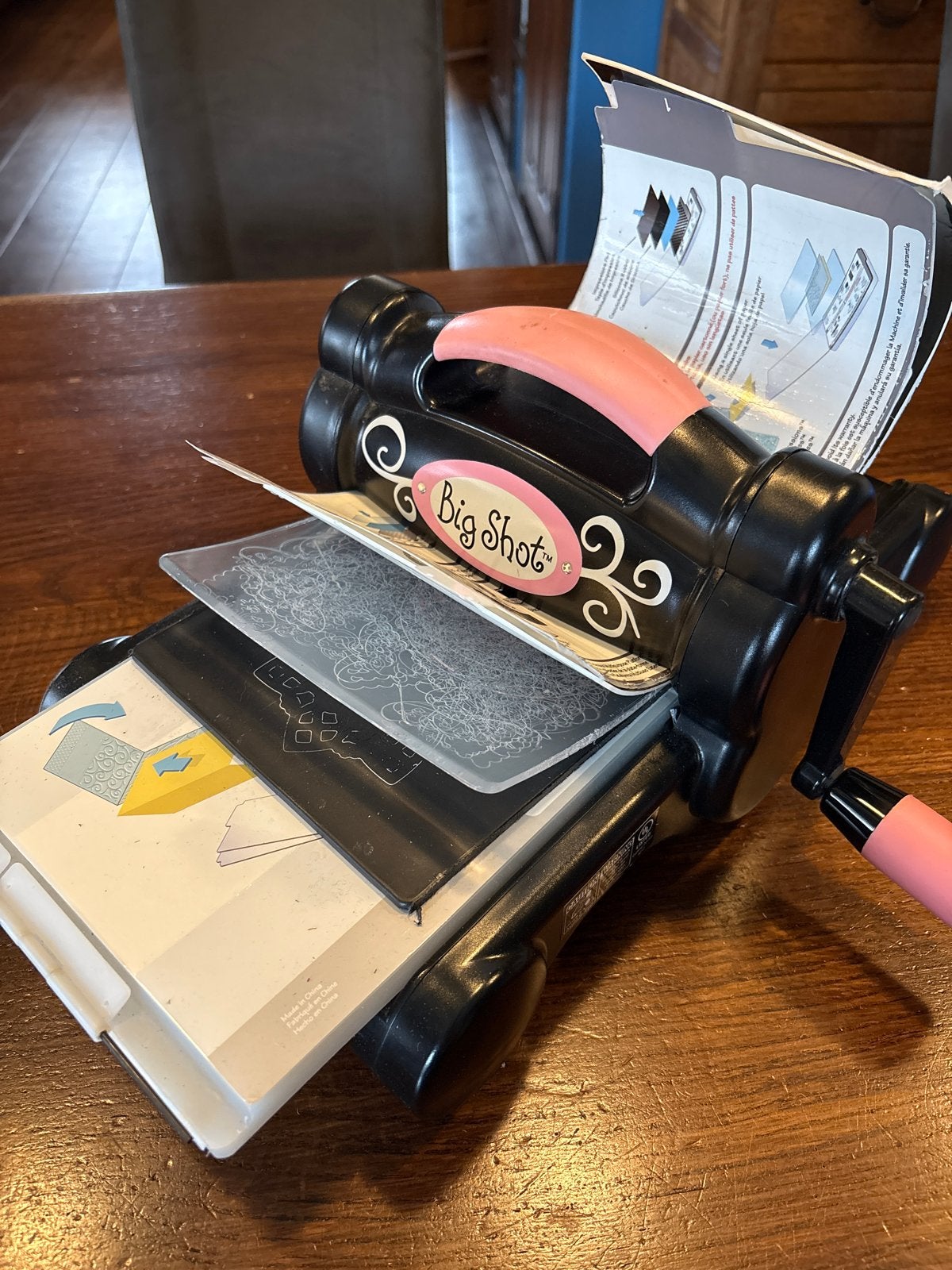Sizzix Big Shot Stans- en Embossingmachine, Hobby en Vrije tijd, Zwart, Gebruikt, Geschikt voor karton, Overige thema's