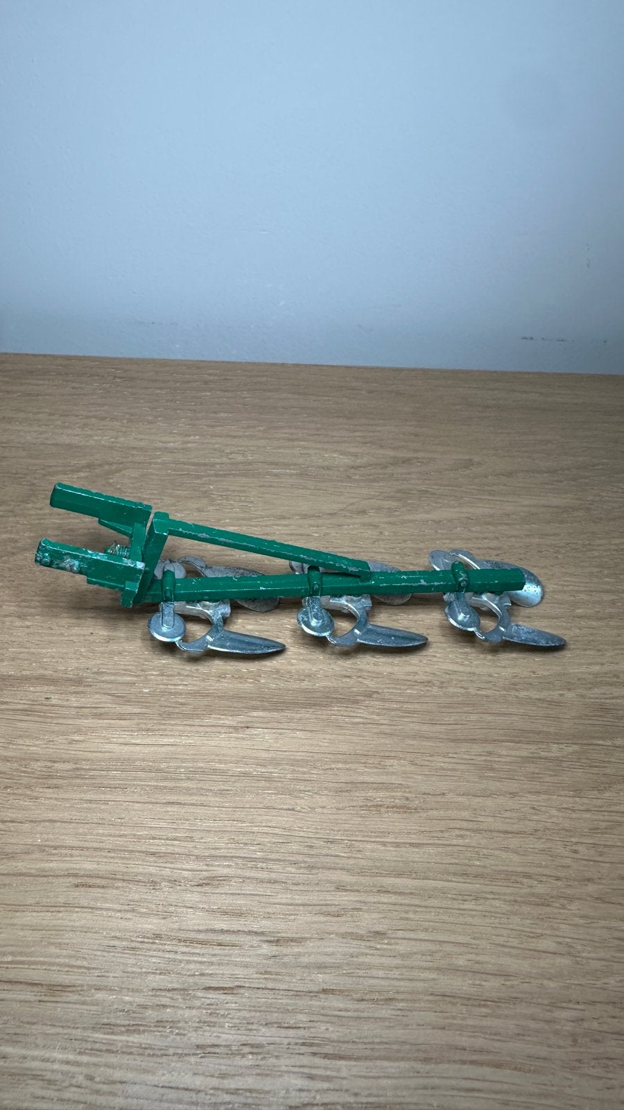 Britains Ltd 1974 ploeg voor tractor - Groen/Zilver, Ophalen of Verzenden