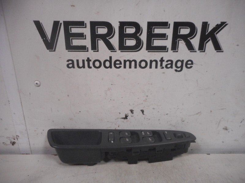 Raamschakelaar Links Voor Volvo S40 (VS) 2002 30638535, Gebruikt, Siegburger Straße 229, Köln 50679, , Duitsland, Info@volvocars.com