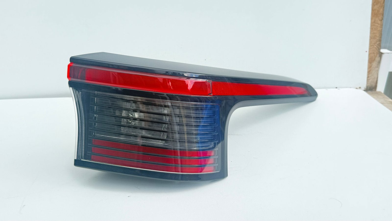 Origineel achterlicht rechts voor Toyota bZ4X (2021-2025), Ophalen of Verzenden, Gebruikt, Toyota