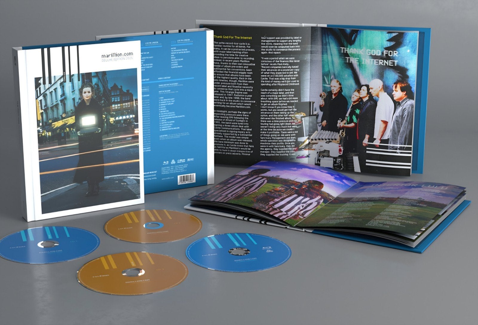 Marillion 3CD + Blu-ray deluxe 2026 NIEUW/SEALED, Progressive Rock, Boxset, Ophalen of Verzenden, Bonusmateriaal