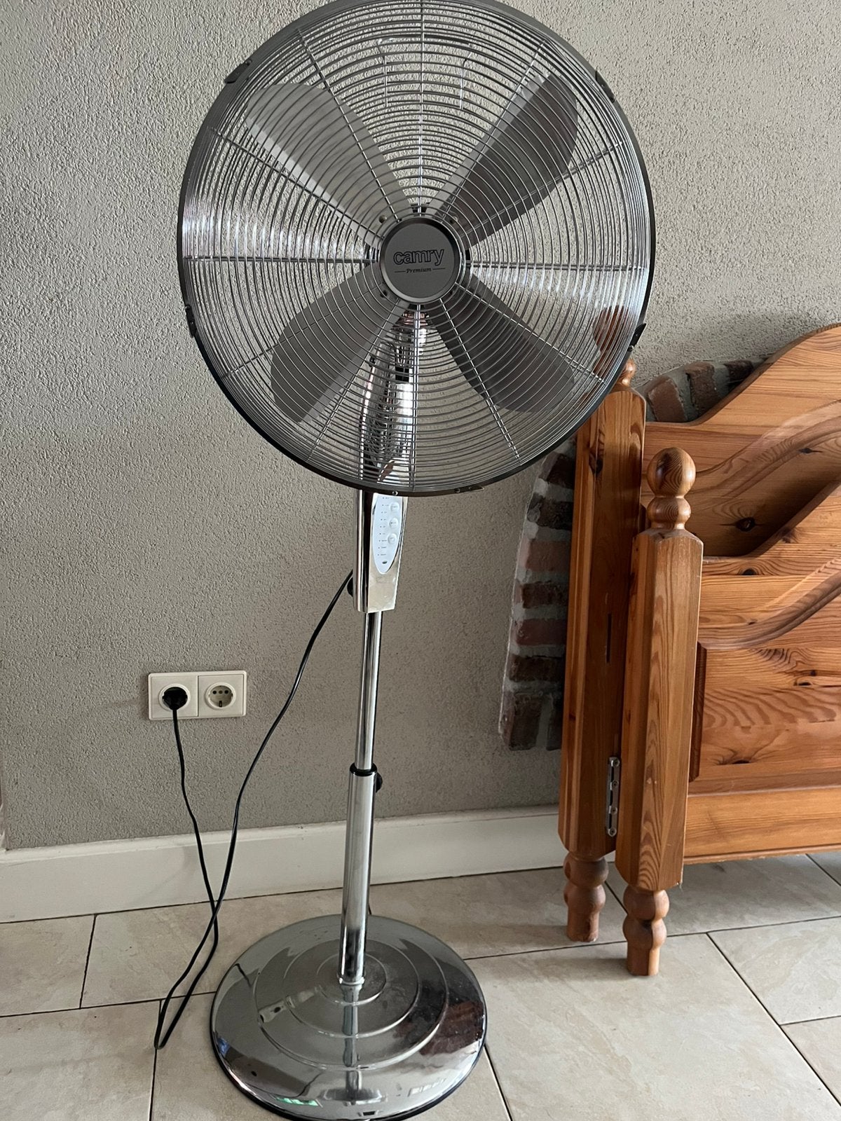 Camry ventilator met afstandbediening, Ophalen of Verzenden, Zo goed als nieuw, Statiefventilator