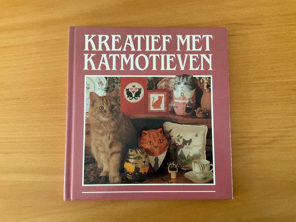 hobby boek creatief met katten motieven, Boeken, Ophalen of Verzenden, Zo goed als nieuw, Overige onderwerpen
