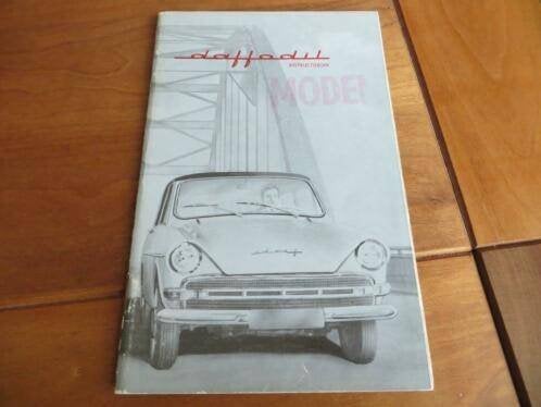 Instructieboek DAF Daffodil 1963 + boekje met dealersadres, Ophalen of Verzenden