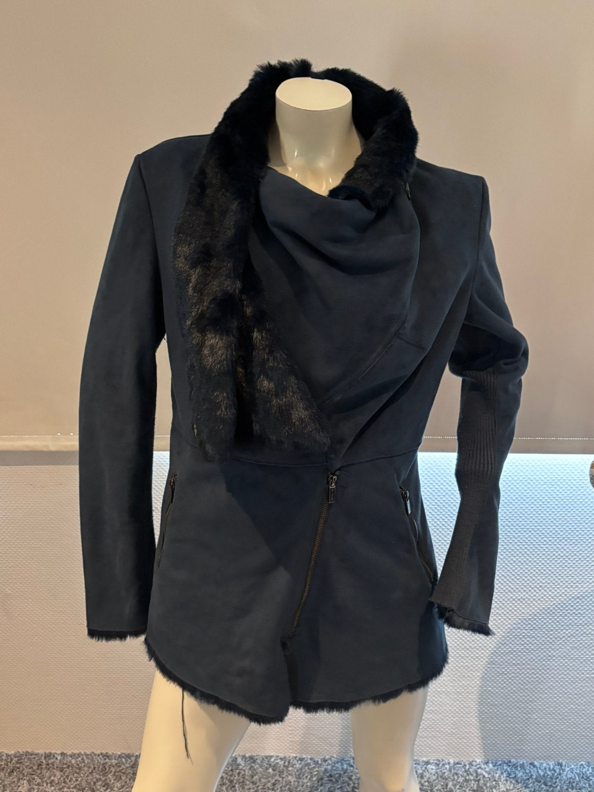 Pinko jas met fijne zachte binnenkant maat 40, Kleding | Dames, Maat 38/40 (M), Blauw, ., Ophalen of Verzenden