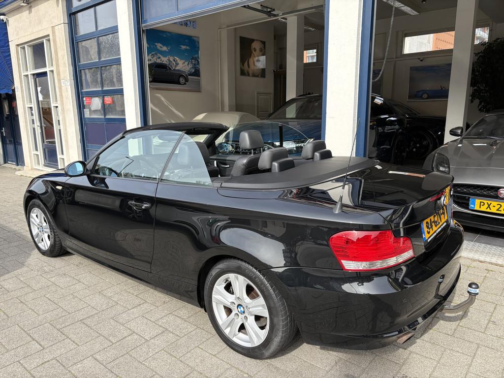 BMW 1 Serie Cabrio 118i High Executive NL AUTO/CLIMA/LEDER/N, 1-Serie, Achterwielaandrijving, Cabriolet, 4 stoelen