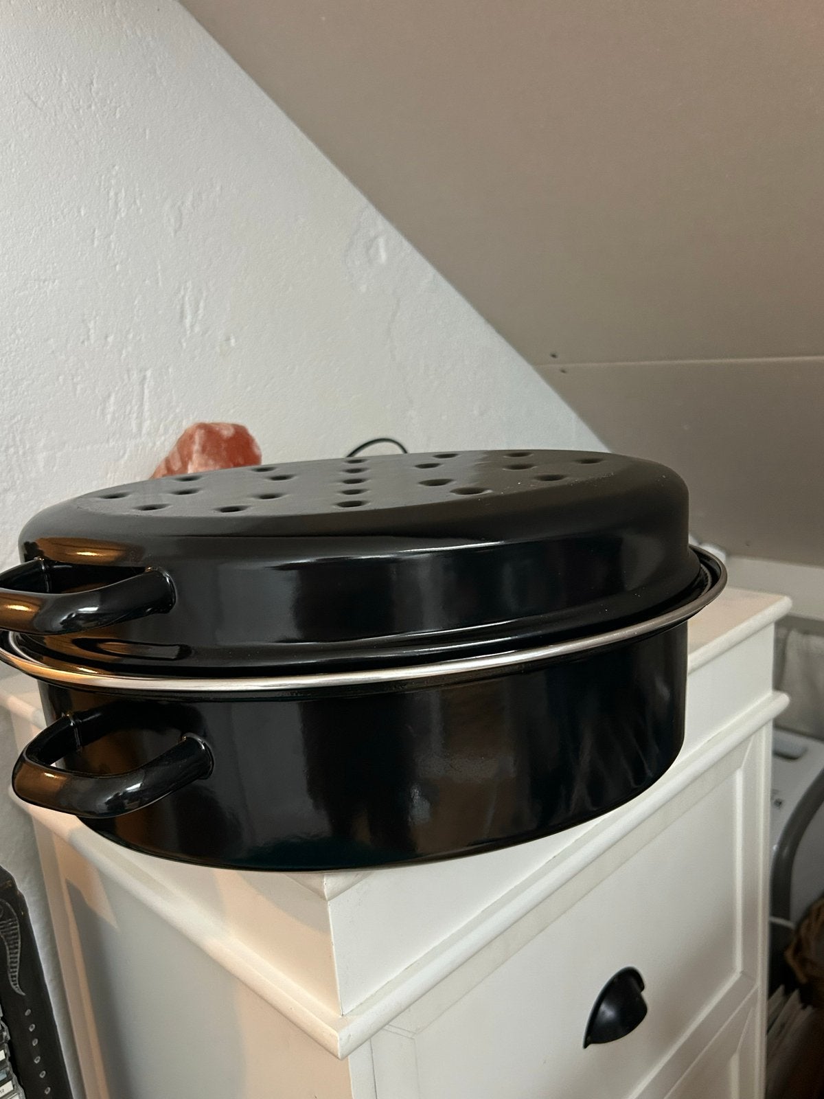 Zwarte braadslede met deksel, Overige typen, Ophalen of Verzenden, Zo goed als nieuw, Zwart