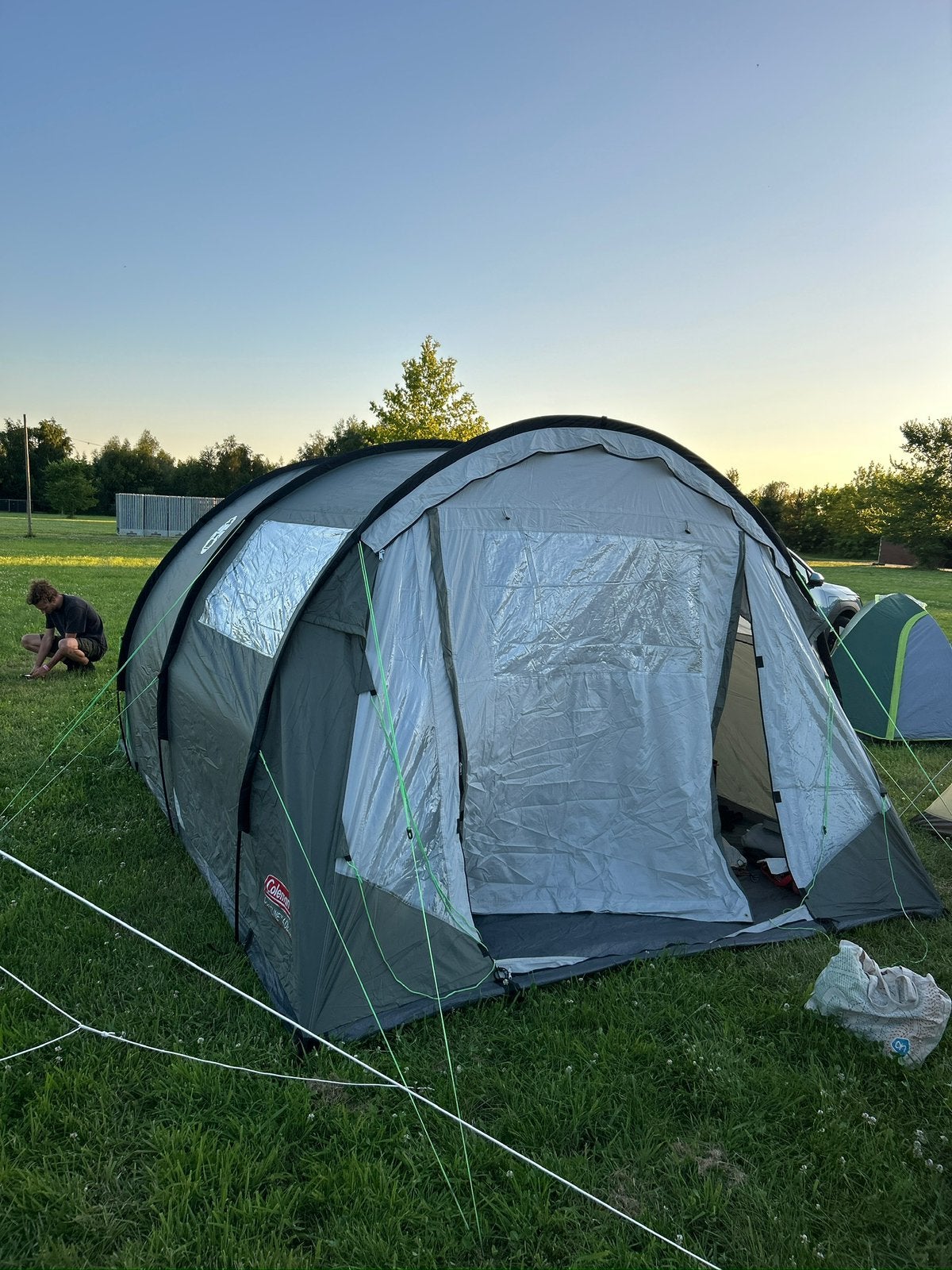 Coleman coastline Deluxe 4 tent, Ophalen, Zo goed als nieuw, Tot en met 4