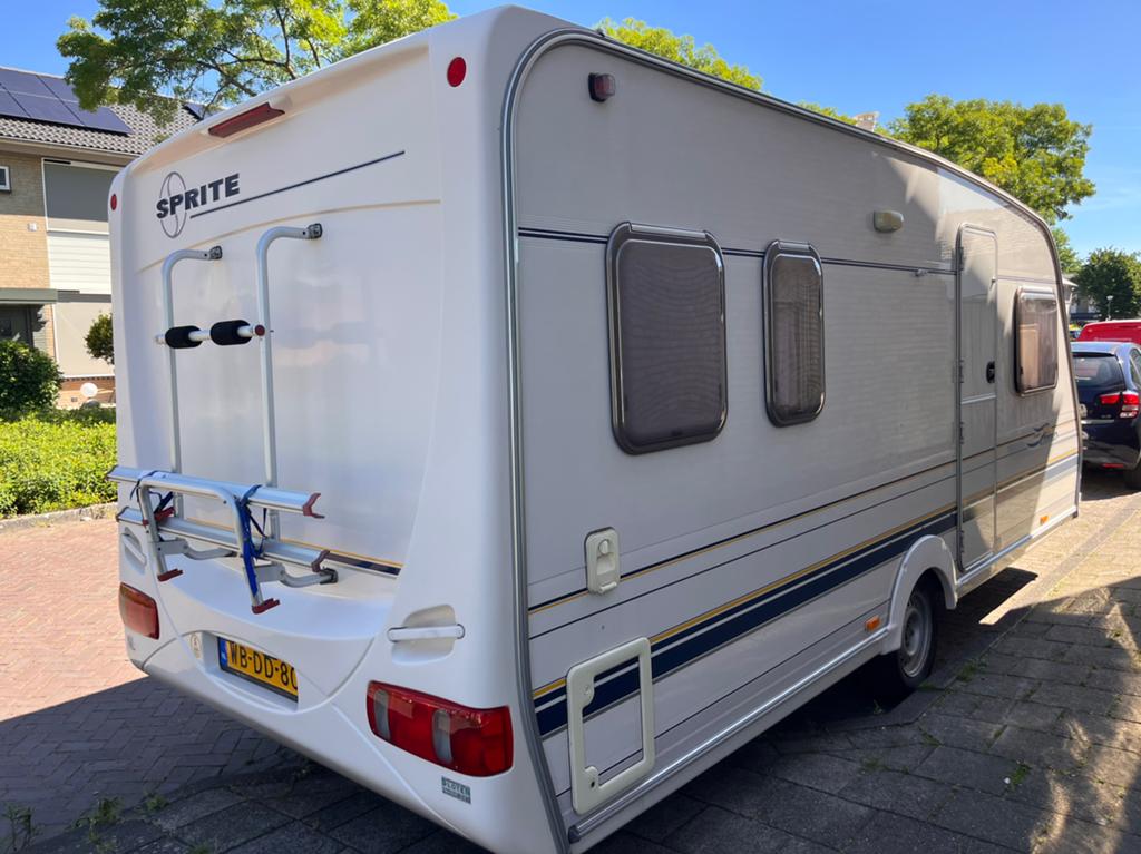 Caravan Sprite + Voortent + Zijtent + Luifel + Schuurtent!!, Caravans en Kamperen, Caravans, Omvormbare zithoek, Rondzit, Schokbreker