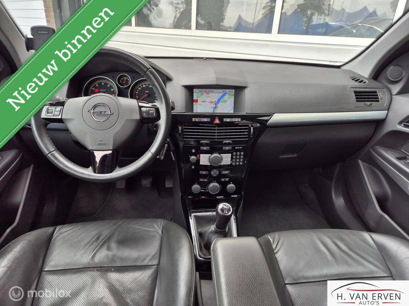 Opel Astra 1.6 Cosmo LEDER NAVI STOELVERWARMING PDC NAP!, Auto's, Opel, Voorwielaandrijving, 15 km/l, 4 cilinders, 116 pk