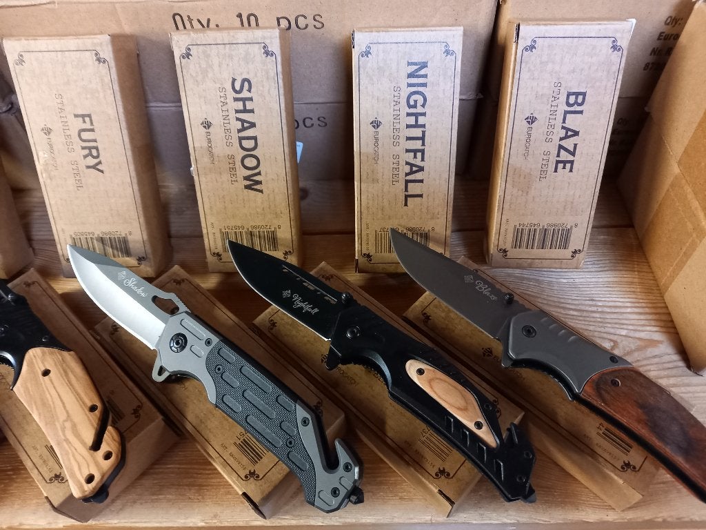Elk tweede mes nu met 50% KORTING....Zak/Survivel messen, Info@hengelsportleon.nl, Eurocatch, Nieuw, Ophalen of Verzenden