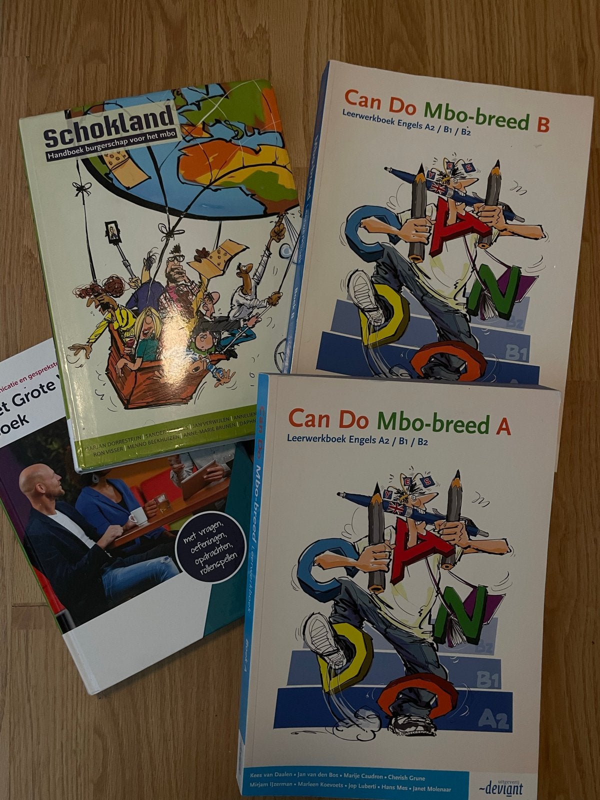 boeken voor luchtvaart opleiding (MBO), Boeken, Studieboeken en Cursussen, Ophalen of Verzenden, Zo goed als nieuw, MBO