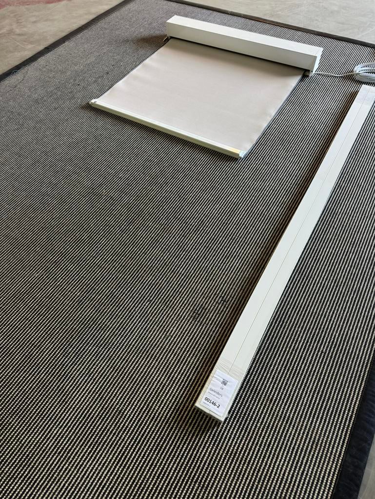Zipscreen elektrisch breedte 90 x 185cm  (nieuw), Ophalen, Minder dan 100 cm, Wit, Zo goed als nieuw