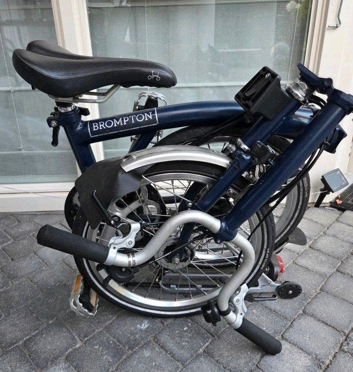 Brompton vouwfiets met tas en verlichting, Fietsen en Brommers, Fietsen | Vouwfietsen, Ophalen