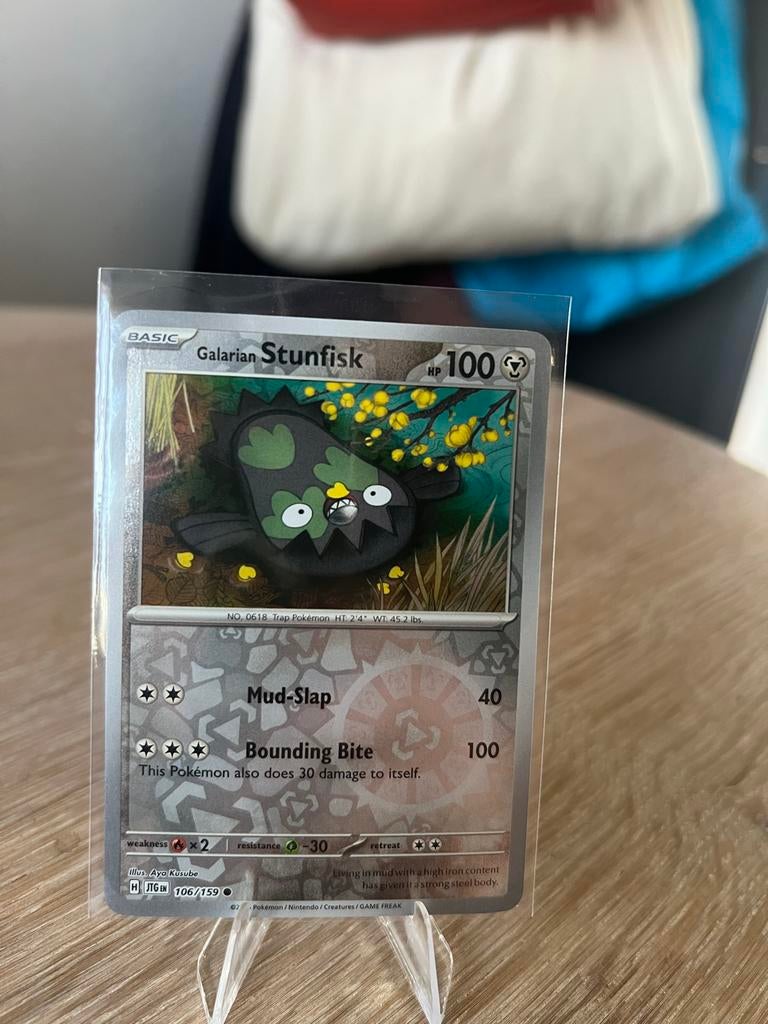 Pokémon Kaart: Galarian Stunfisk (106/159) - Reverse Holo, Ophalen of Verzenden, Zo goed als nieuw, Losse kaart