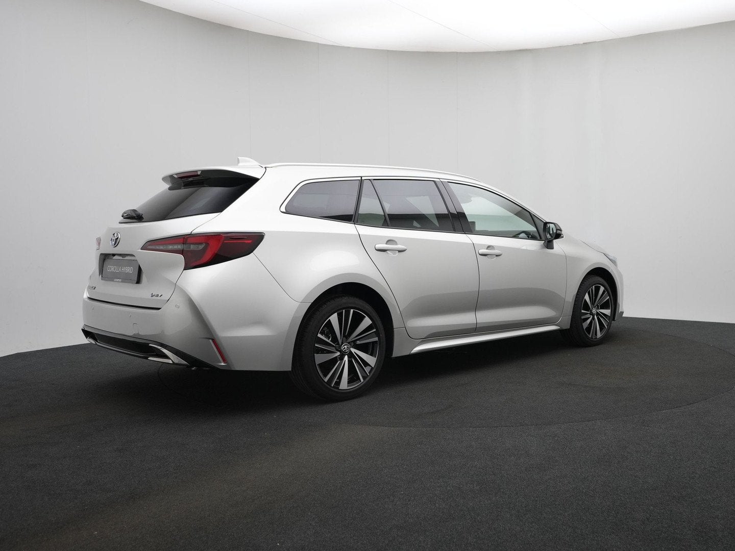Toyota Corolla Touring Sports Hybrid 140 Dynamic (bj 2026), Auto's, Stof, 4 cilinders, Corolla, Automatische klimaatregeling