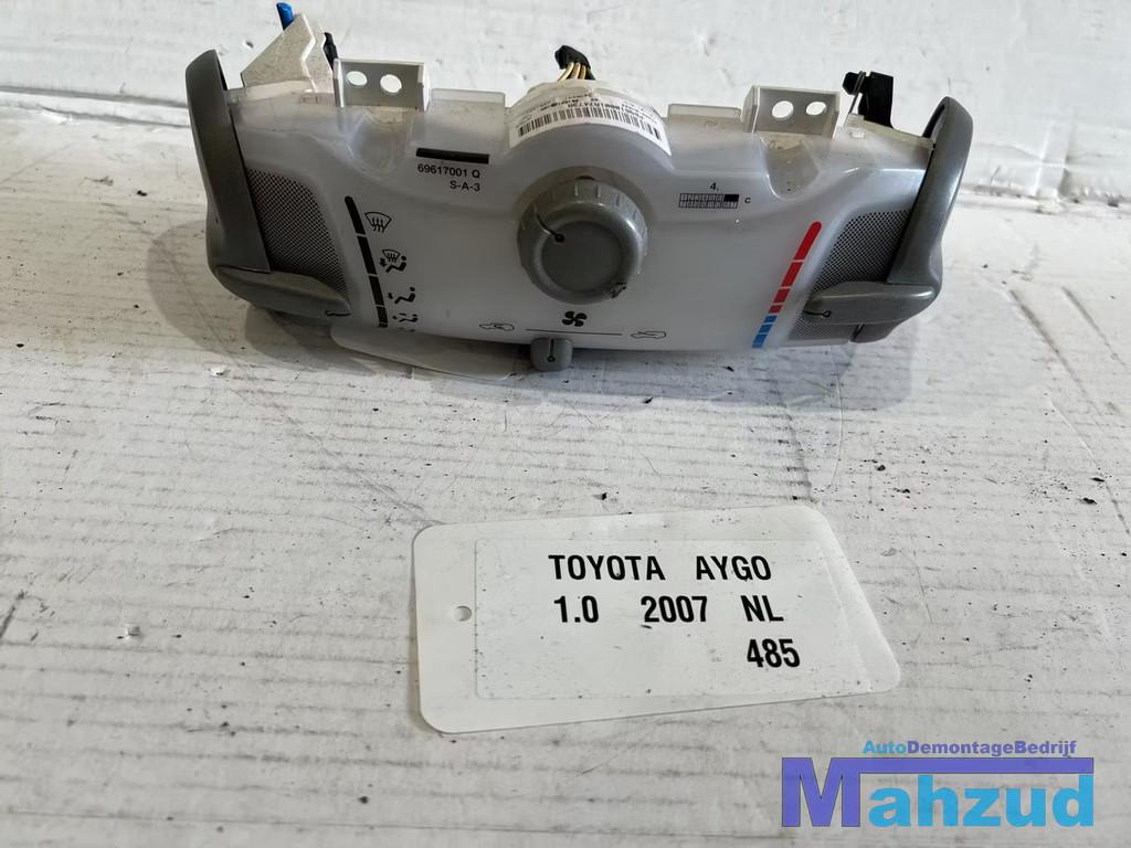 TOYOTA AYGO Kachel bedienings paneel 2005-2014, Info@toyota.co.jp, Gebruikt, Toyota Motor Corporation, Toyota