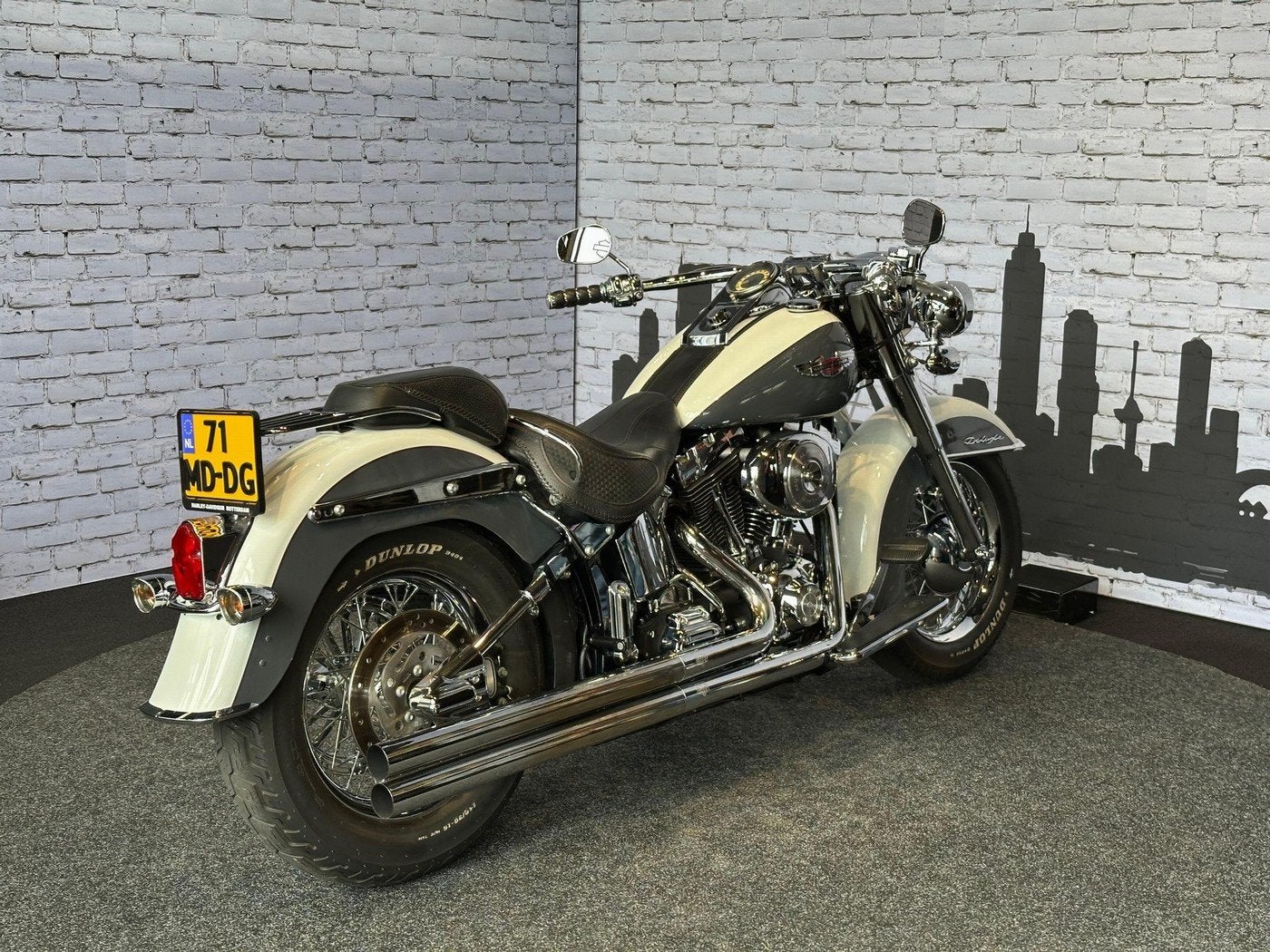Harley-Davidson FLSTNI SOFTAIL DELUXE (bj 2005), Motoren, Laan van Vredenoord 33
2289 DA  RIJSWIJK, NL, Meer dan 35 kW, Overig