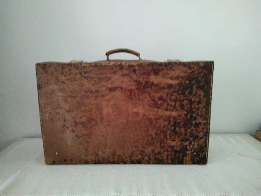K416 VINTAGE LEDEREN jaren 40 koffer, 60 tot 70 cm, Gebruikt, -, -