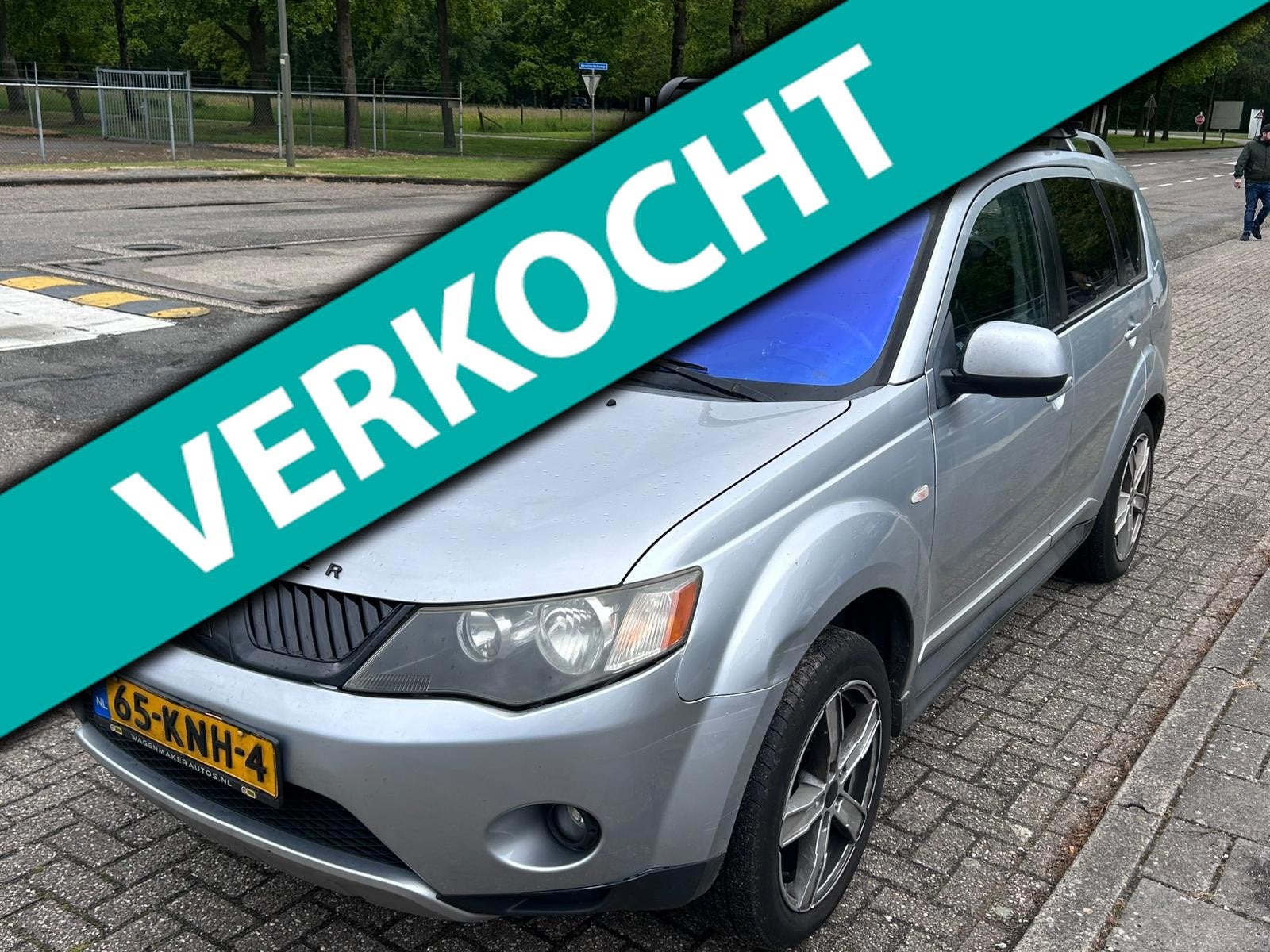 Mitsubishi Outlander 2.4 Inspire 2WD (export), Auto's, Mitsubishi, Voorwielaandrijving, 4 cilinders, Bedrijf, Handgeschakeld