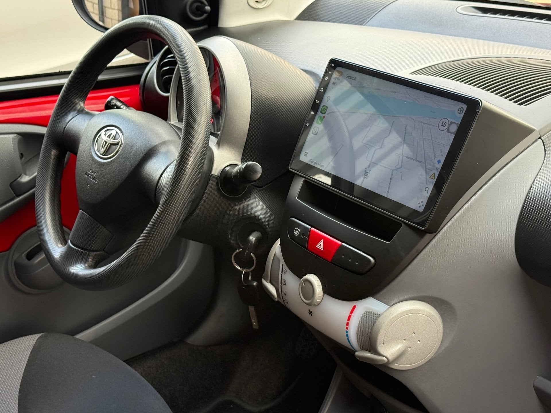 Toyota Aygo Gereserveerd!, Voorwielaandrijving, Stof, Gebruikt, 68 pk