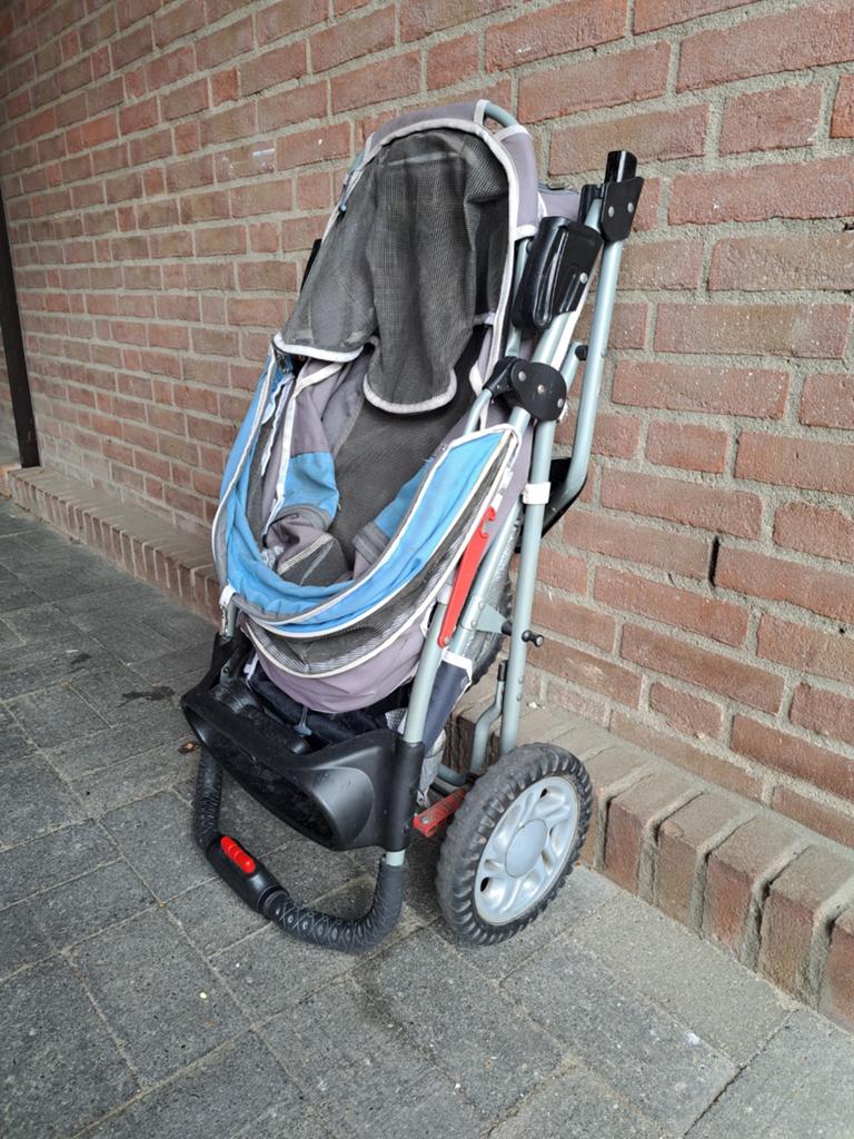 Honden wandelwagen, Ophalen, Gebruikt