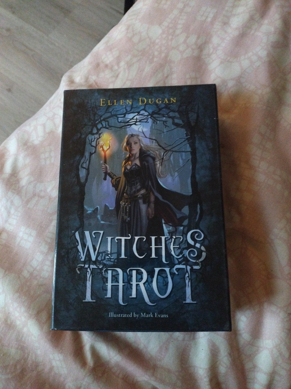Witches tarot bij Ellen Dugan, Ophalen, Zo goed als nieuw, Ellen Dugan