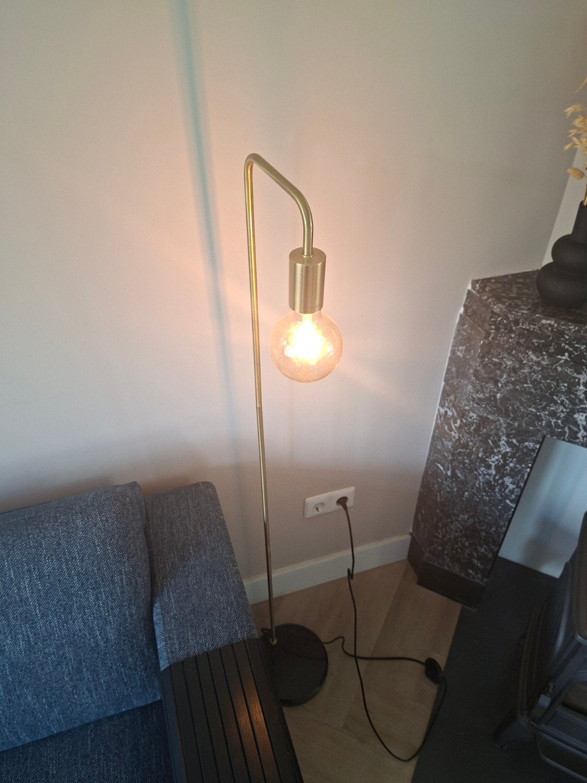 Stijlvolle gouden vloerlamp met Edison lamp, Ophalen, Modern, Industrieel, E27 (groot), Zo goed als nieuw