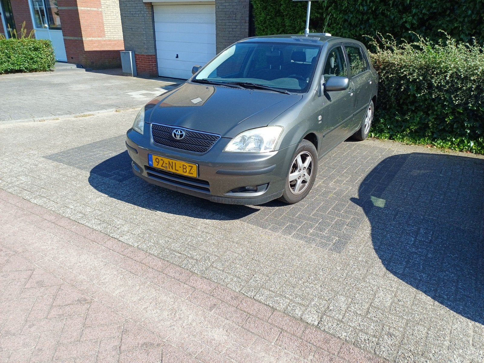Toyota Corolla 1.6 Vvt-i 5DR Linea SOL 2003 Grijs, Auto's, Toyota, Particulier, Corolla, Benzine, C, Hatchback, Handgeschakeld