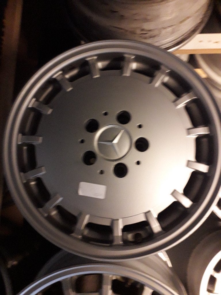 mercedes gullydeckel ( gullideckel ) velgen   r129 sl  w201, Auto-onderdelen, Ophalen, Gebruikt, Velg(en), 16 inch