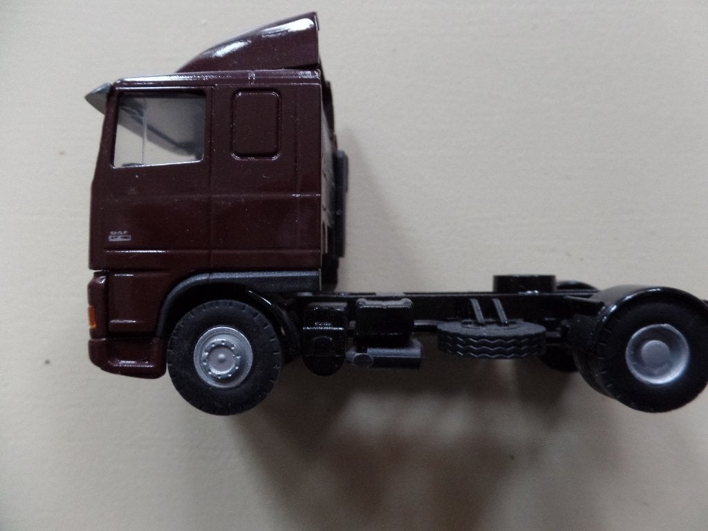 DAF 95XF trekker (Lion Toys) 480 (bruin), Verzenden, Zo goed als nieuw, Bus of Vrachtwagen, Lion Toys