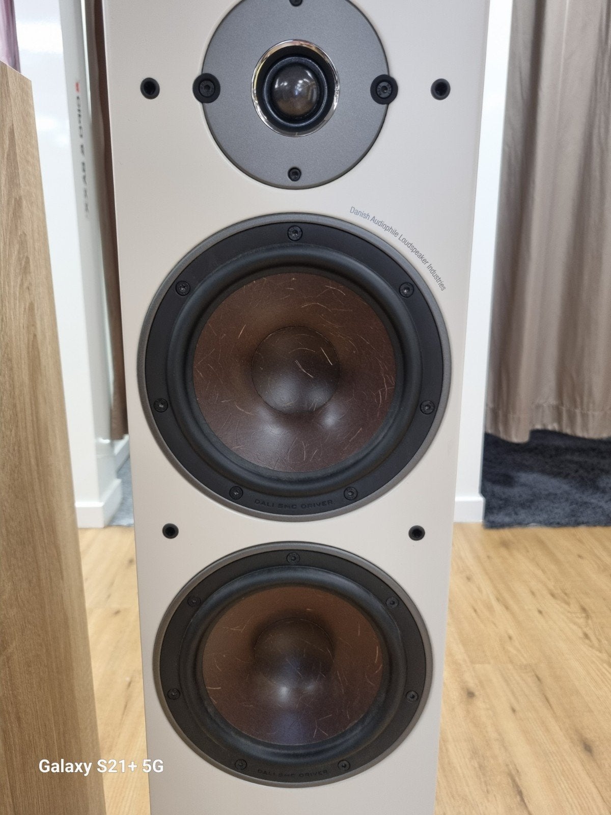 ✅Dali Oberon 7 Vloerstaande Luidspreker - Wit/Licht Hout, Audio, Tv en Foto, Ophalen, Stereo speakers, -, Zo goed als nieuw
